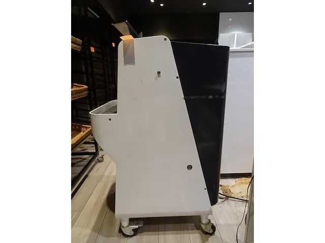 Verrijdbare automatische broodsnijmachine sinmag - afbeelding 2 van  4
