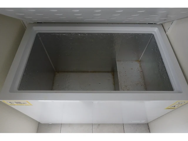 Verrijdbare bakdiepvries zanussi - afbeelding 2 van  2