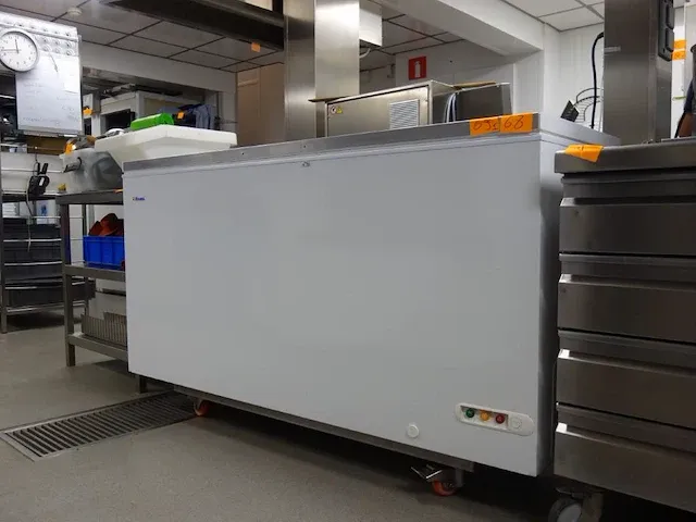 Verrijdbare bakvriezer elcold - afbeelding 1 van  3
