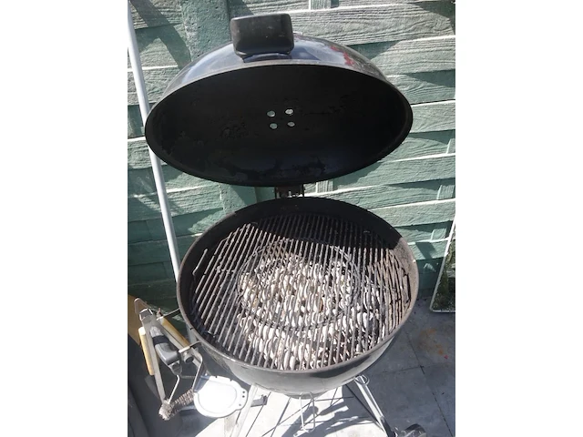 Verrijdbare bbq weber - afbeelding 3 van  4