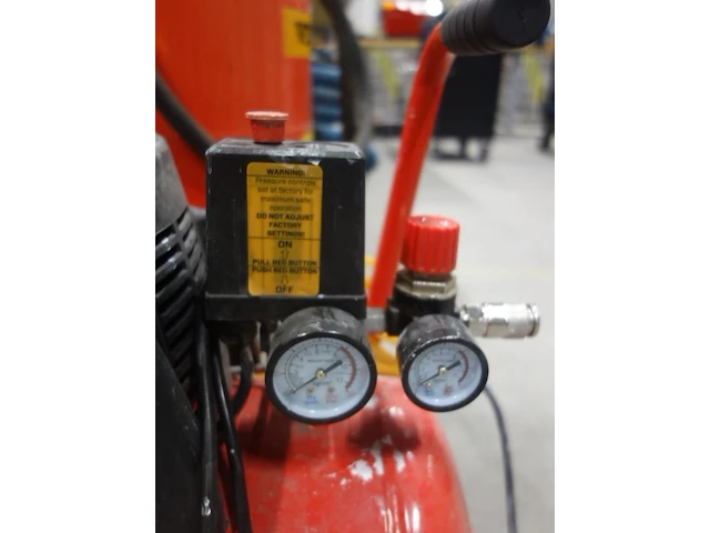 Verrijdbare compressor criko - afbeelding 4 van  4