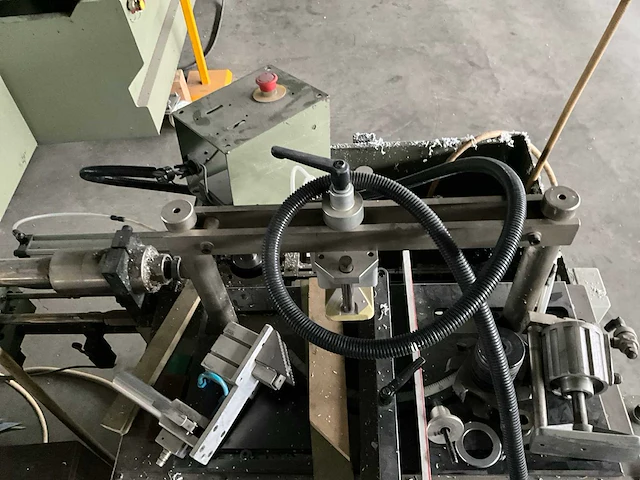 Verrijdbare freesmachine soenen hendrik - afbeelding 5 van  9