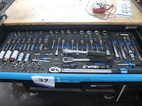 Verrijdbare gereedschapswagen met inhoud - afbeelding 2 van  7