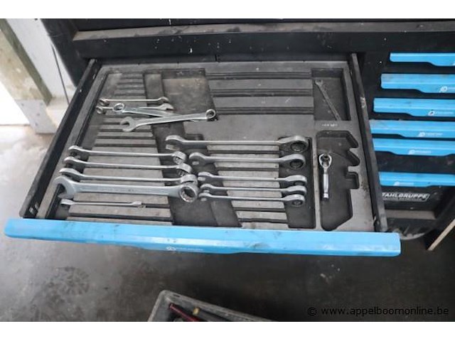 Verrijdbare gereedschapswagen met inhoud - afbeelding 3 van  7