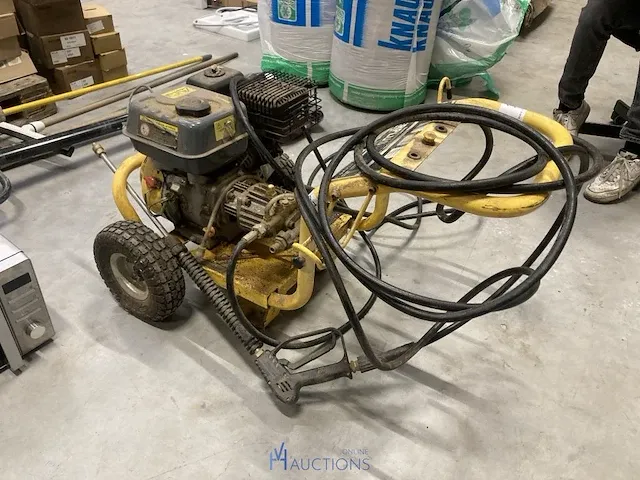 Verrijdbare hogedrukreiniger powerplus - afbeelding 1 van  4