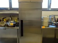 Verrijdbare inox koelkast polar