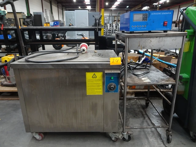 Verrijdbare inox ultrasoonreiniger - afbeelding 1 van  3