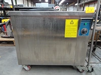 Verrijdbare inox ultrasoonreiniger - afbeelding 2 van  3