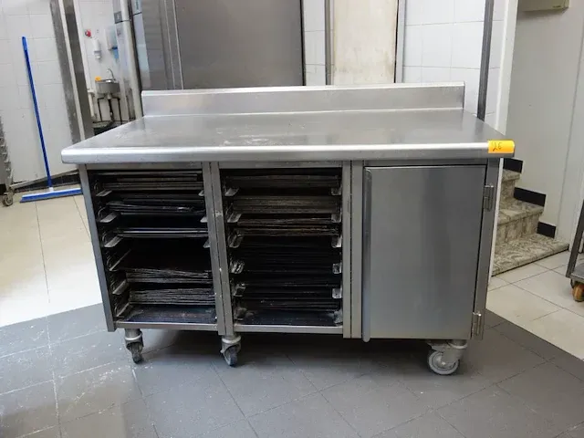 Verrijdbare inox werktafel - afbeelding 1 van  2