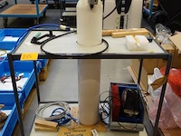 Verrijdbare kar + drukfleshouder - afbeelding 1 van  3