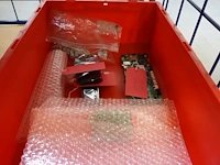 Verrijdbare kar + inhoud - afbeelding 2 van  10