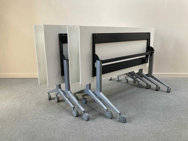 Verrijdbare klaptafel - tafel (2x) - afbeelding 1 van  14