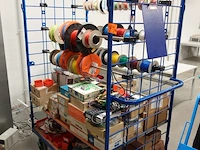 Verrijdbare magazijnkar + inhoud elektrische kabels - afbeelding 2 van  5