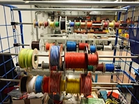 Verrijdbare magazijnkar + inhoud elektrische kabels - afbeelding 3 van  5