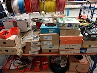 Verrijdbare magazijnkar + inhoud elektrische kabels - afbeelding 4 van  5