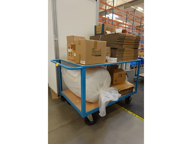 Verrijdbare magazijnkar + inhoud verpakkingsmaterialen - afbeelding 1 van  8