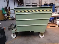 Verrijdbare metalen kipbak - afbeelding 1 van  4