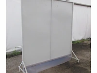 Verrijdbare metalen scheidingswand 200 x 225 cm hoog - afbeelding 1 van  3