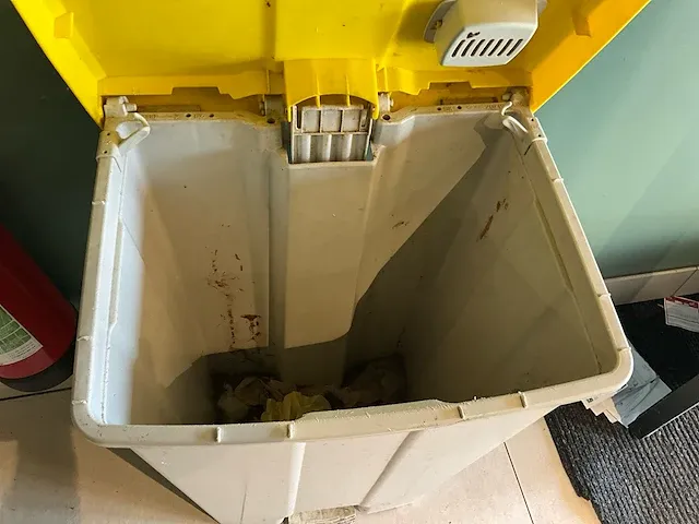 Verrijdbare pvc afvalcontainer nn - afbeelding 4 van  4