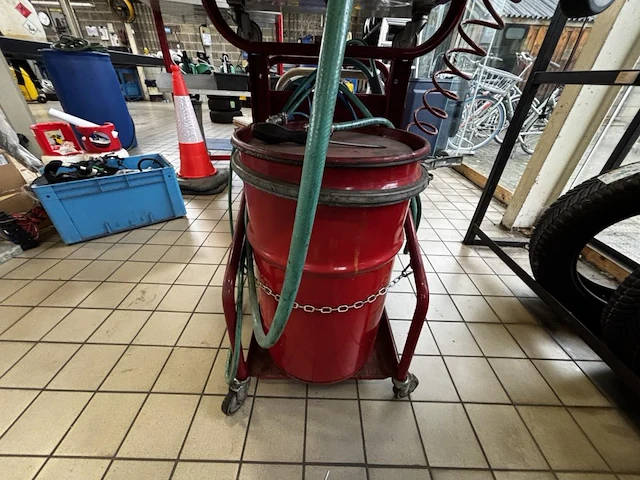 Verrijdbare reinigingstafel brakekleen m270 - afbeelding 4 van  4