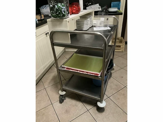 Verrijdbare rvs opdienkar - afbeelding 2 van  4