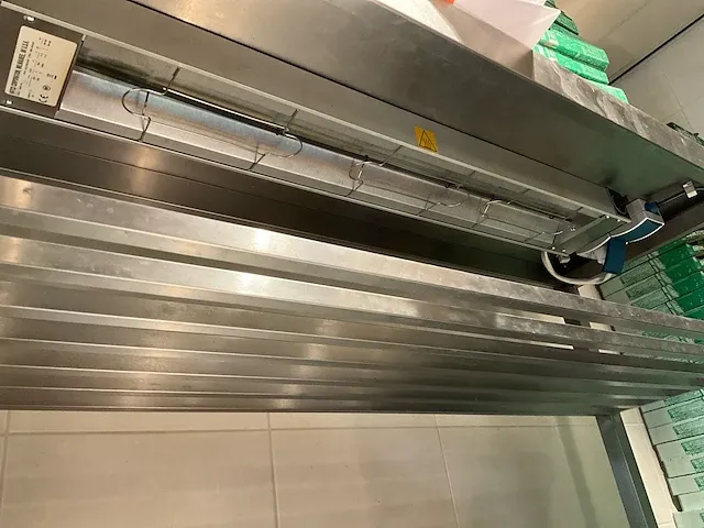 Verrijdbare rvs werktafel met chefrek met warmhoudlamp - afbeelding 3 van  4