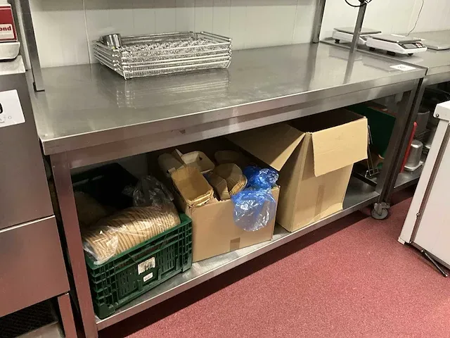 Verrijdbare rvs werktafel - afbeelding 1 van  4