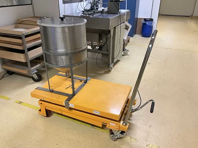 Verrijdbare schaarlift hbm - max. 350 kg - afbeelding 1 van  6