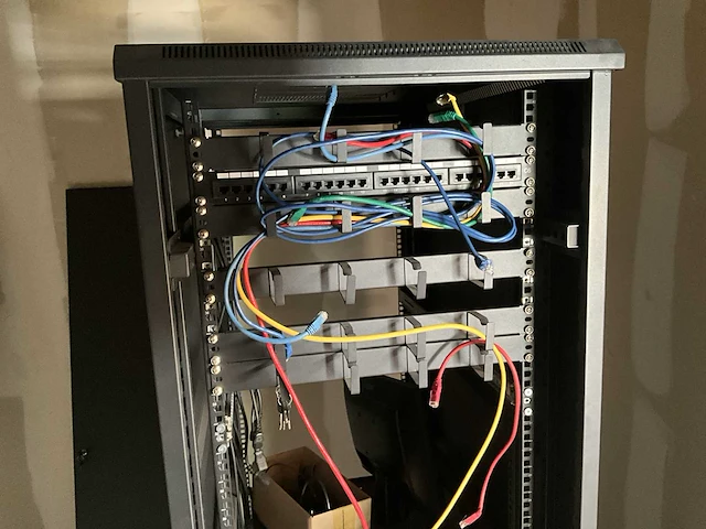 Verrijdbare serverkast - afbeelding 4 van  8