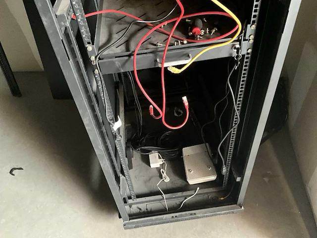 Verrijdbare serverkast - afbeelding 6 van  8