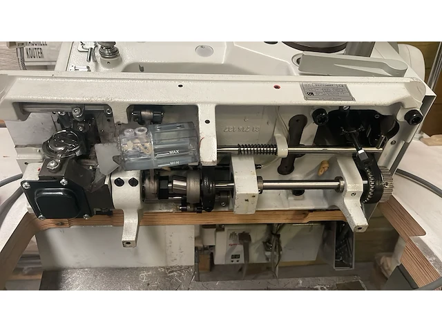 Verrijdbare stikmachine global - afbeelding 5 van  6