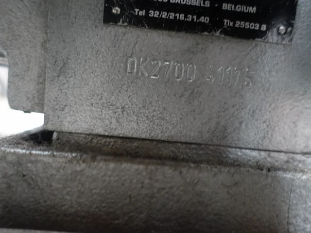 Verrijdbare stikmachine titan - afbeelding 8 van  9