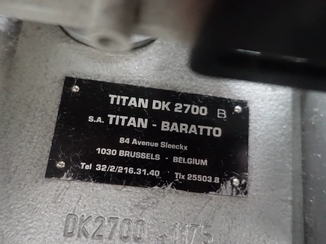 Verrijdbare stikmachine titan - afbeelding 9 van  9