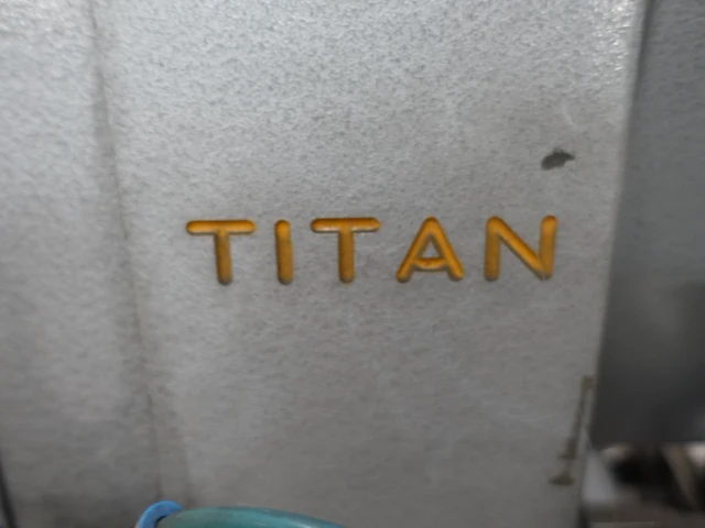Verrijdbare stikmachine titan - afbeelding 2 van  6