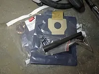Verrijdbare stofzuiger makita - afbeelding 3 van  4