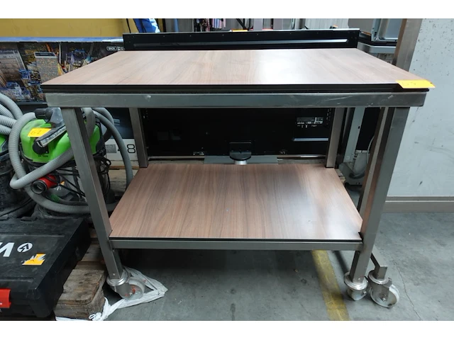 Verrijdbare tafel - afbeelding 1 van  2