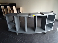 Verrijdbare toog + verrijdbaar presentatiemeubel - afbeelding 1 van  4