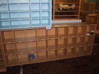 Verrijdbare vakkenkast