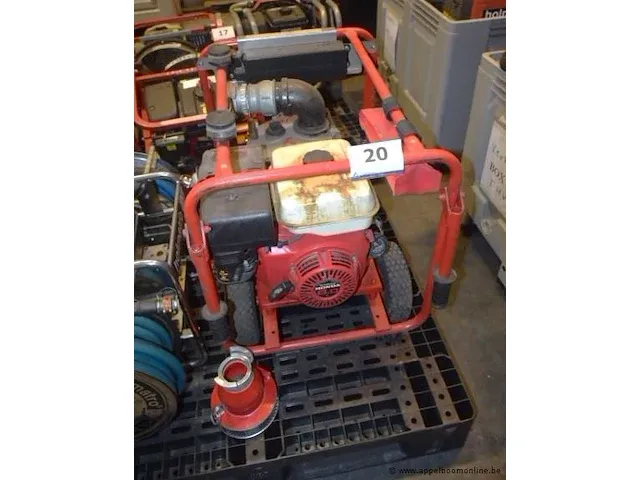 Verrijdbare vuilwaterpomp stow, type t350 aangedreven door honda motor 8hp - afbeelding 1 van  3