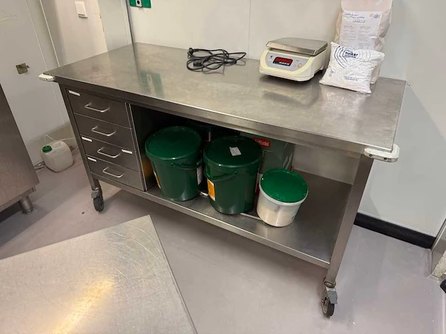 Verrijdbare werktafel (2x) - afbeelding 1 van  2