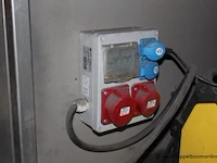 Verrijdbare werktafel vv bankschroef en plooier, elektra voorzien - afbeelding 4 van  4