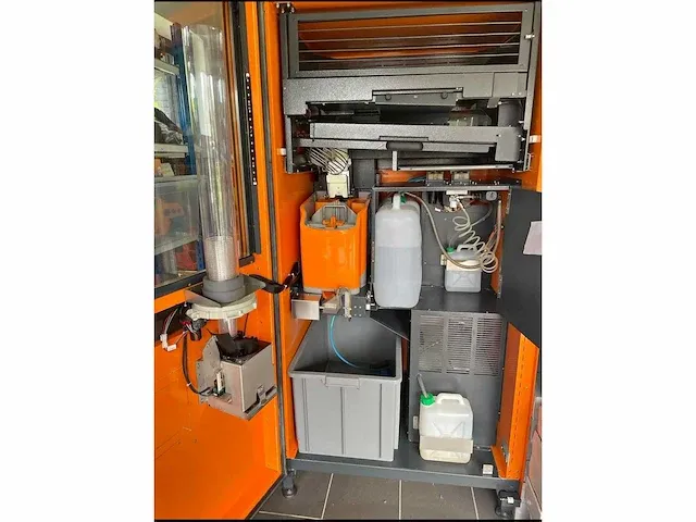 Vers fruitsapautomaat oranfresh compleet met extra pers - afbeelding 5 van  10