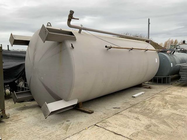 Verschoore contructie verticale opslagtank - afbeelding 1 van  7
