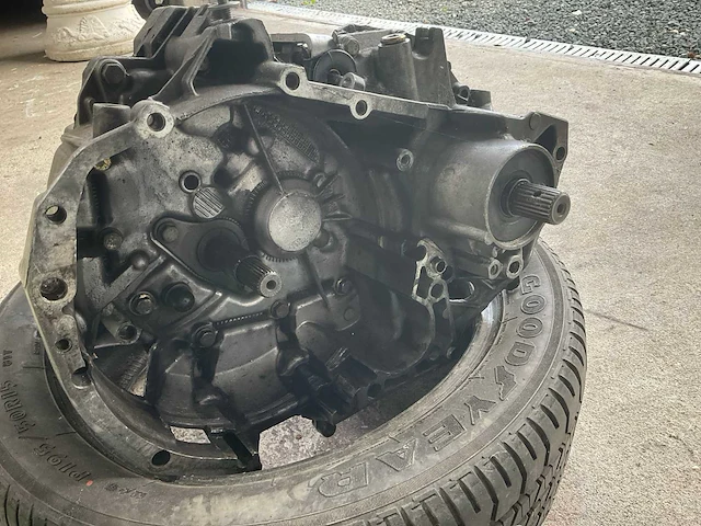 Versnellingsbak clio 1 - afbeelding 4 van  6
