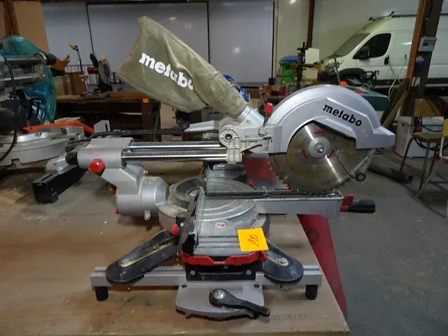 Verstek/afkortzaag metabo - afbeelding 1 van  5