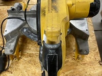Verstekzaag dewalt - afbeelding 2 van  4