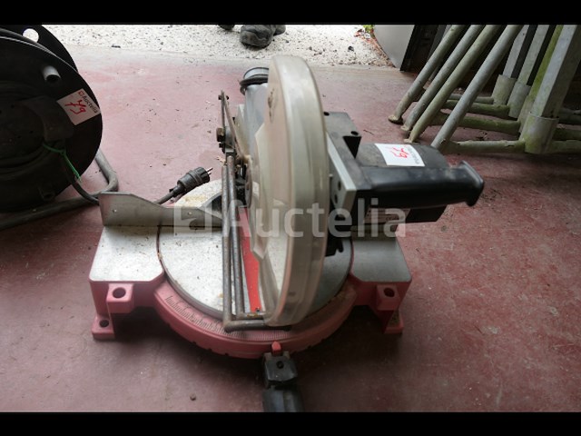 Verstekzaag en elektrische haspel - afbeelding 1 van  7