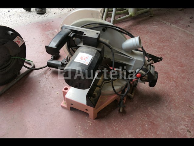 Verstekzaag en elektrische haspel - afbeelding 2 van  7