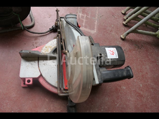 Verstekzaag en elektrische haspel - afbeelding 4 van  7