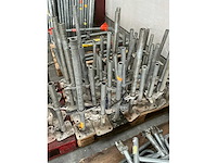 Verstelbare metalen poten voor steigerstelling (58x) - afbeelding 4 van  7